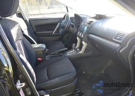 2018 Subaru Forester 2.5I Premium from USA, damaged, VIN JF2SJAEC5JH405628